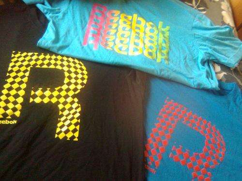 BRAND NEW BLUE MENS REEBOK T-SHIRT{LARGE} **R1 BID NOW**