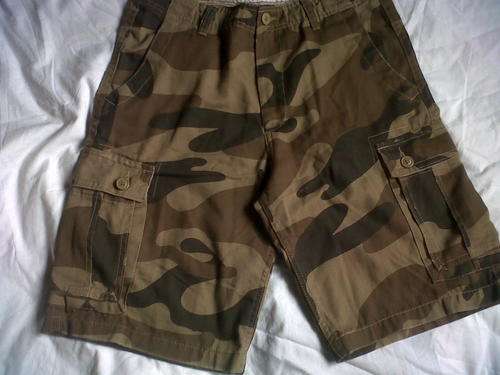 BRAND NEW MENS CAMOS SHORTS *BID NOW*** R1