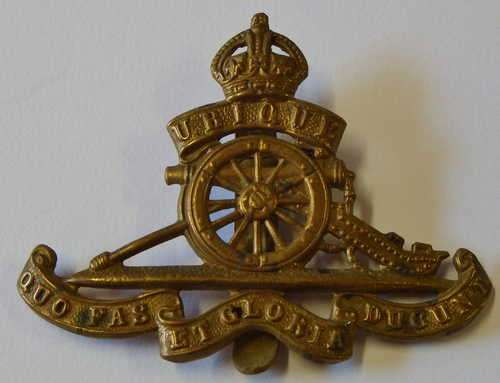 Great Britain Royal Artillery cap badge - Slide - Brass