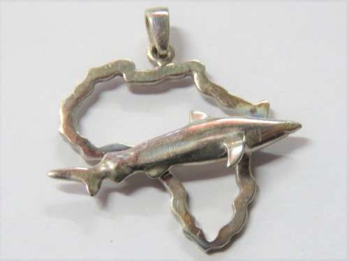 Africa pendant with MAKO SHARK