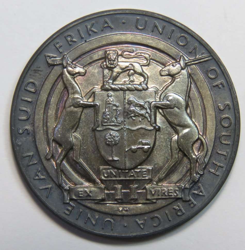 Union of South Africa 1935 medallion in box - Nicely toned