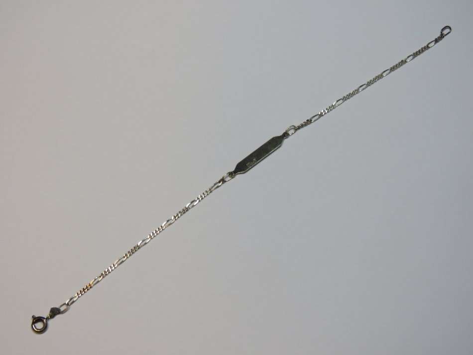 Sterling silver bracelet 18cm long