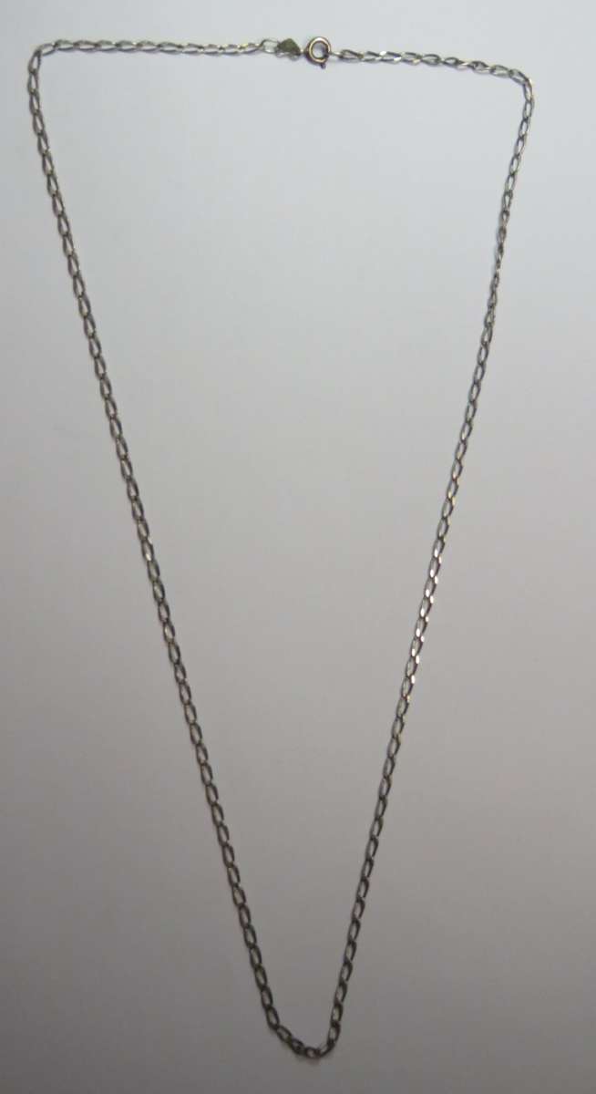 Sterling silver chain 56cm long