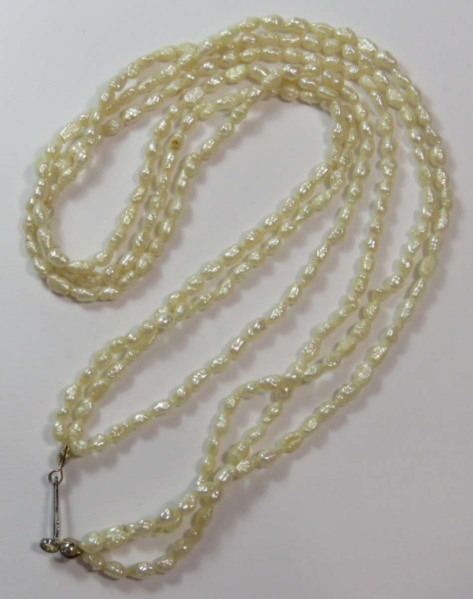 String of freshwater pearls necklace - Length 42 cm