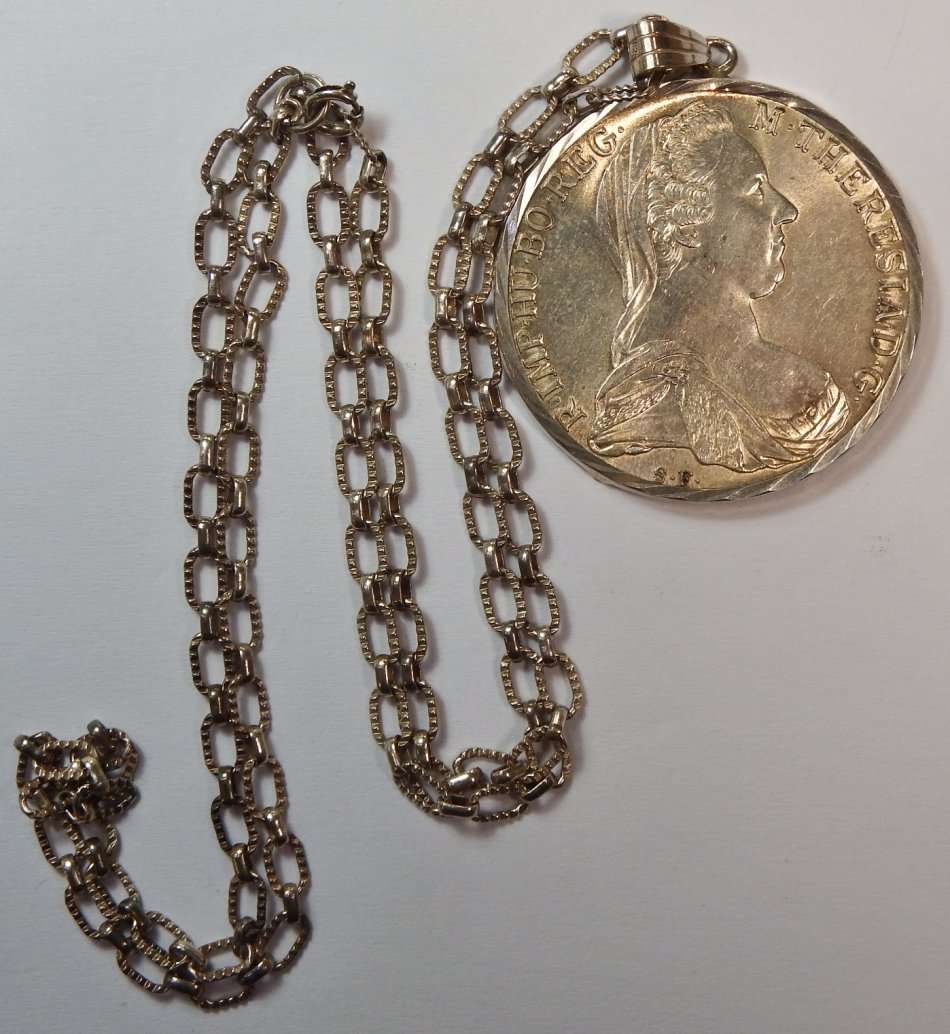 Maria Theresia silver thaler dated 1780 pendant with matching silver chain - 40 Grams