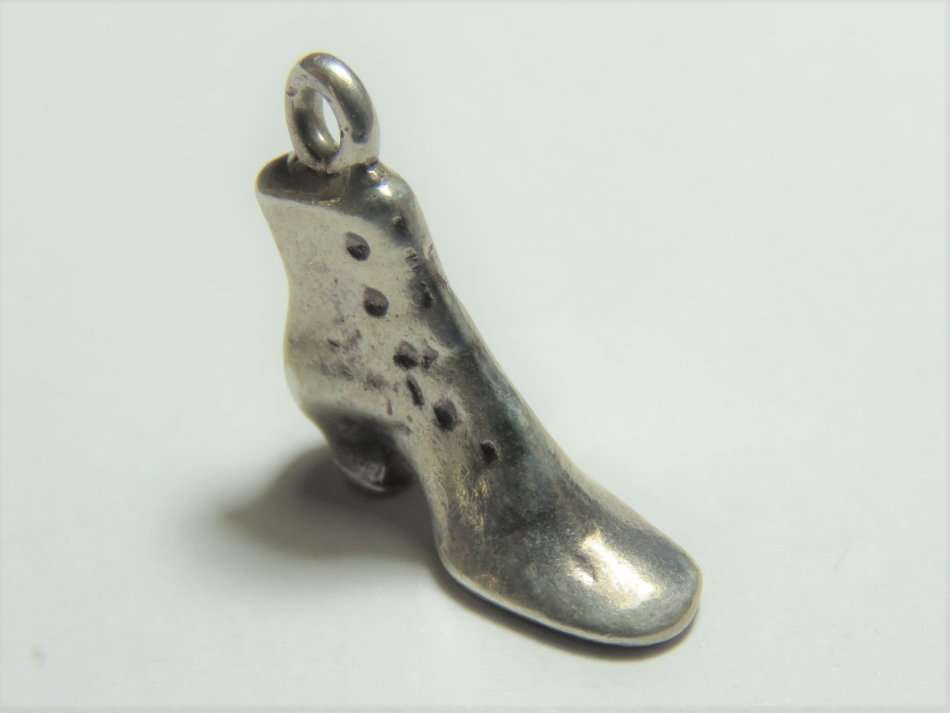 Silver shoe charm pendant