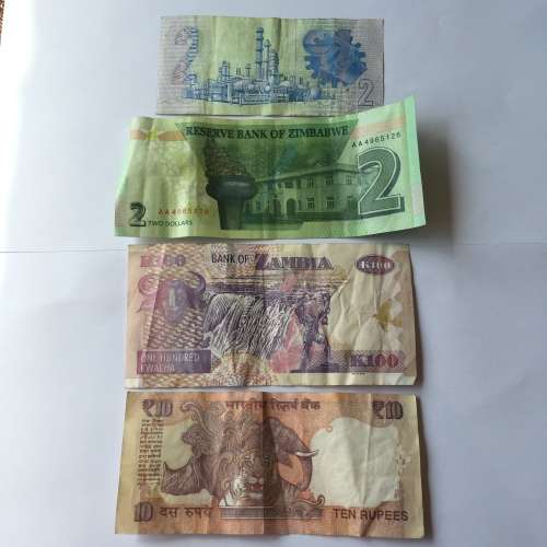 Lot of 10 World banknotes