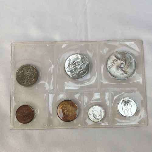 1984-1987 Lot of 4 RSA mint packs