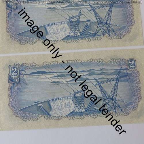 TW de Jongh lot of 3 uncirculated R2 notes with consecutive numbers