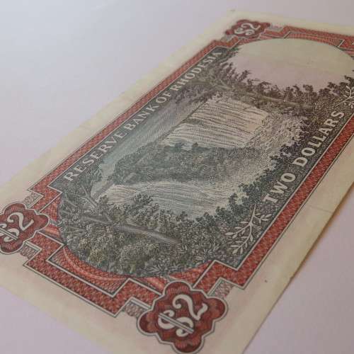 Reserve Bank of Rhodesia Two Dollars 5 August 1977 EF with vertical fold marks