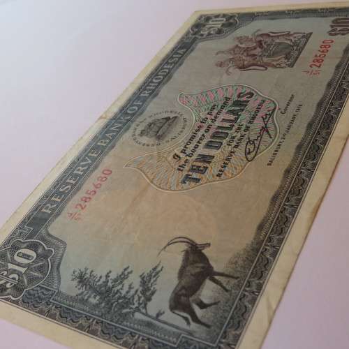 Reserve Bank of Rhodesia Ten Dollars 2 January 1979 F+