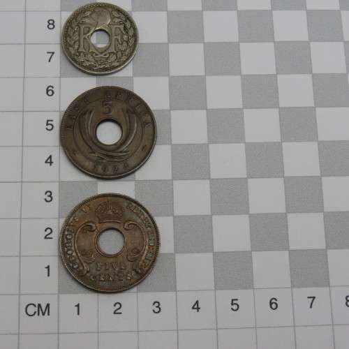 Lot of 10 world coins - All different