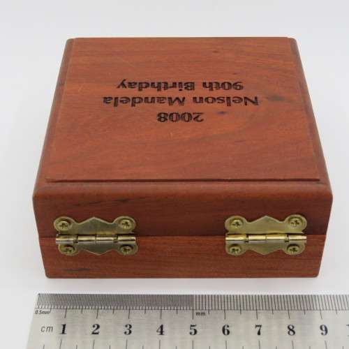 2008 Mandela 90th birthday coin in case and original wooden box