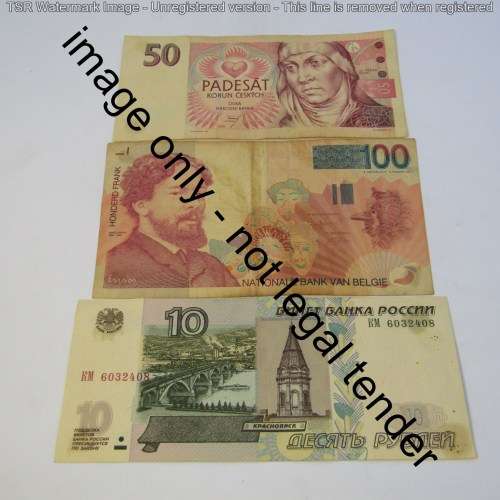 Lot of 10 world banknotes