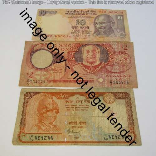 Lot of 10 world banknotes