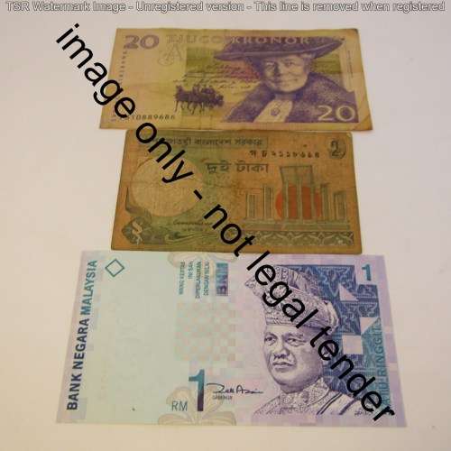 Lot of 10 world banknotes