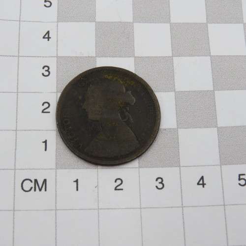 Lot of 7 antique half pennies and pennies - Each one over 100 years old