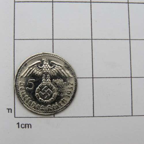 German Deutsches Reich small 5 Reichs mark coin - weighs only 0.8 grams