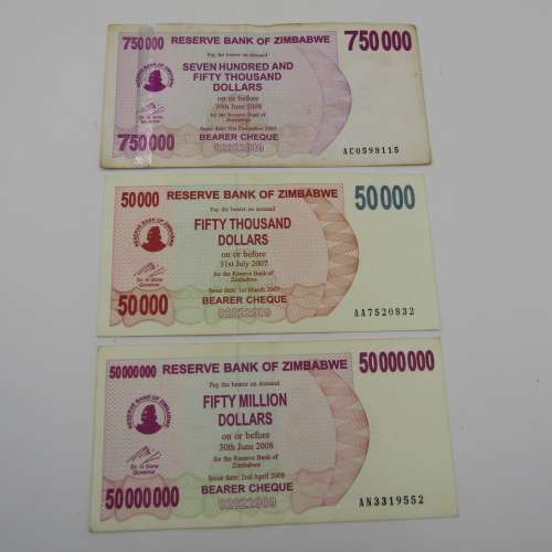 Lot of 15 Zimbabwe banknotes sold as one lot