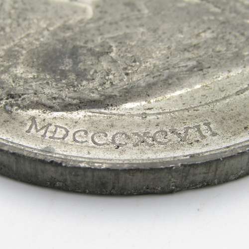 British Empire 1897 white metal medallion - large excellent condition - Weighs 132,8 grams