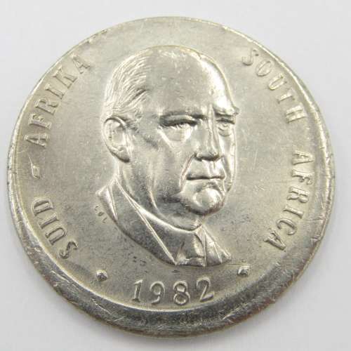 Error coin 1982 Totally misstruck R1 coin - rarely seen in the R1