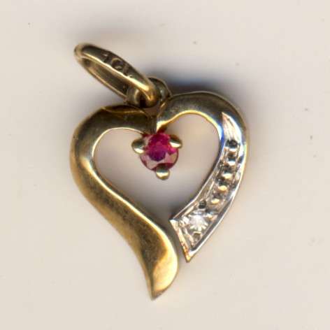 10ct gold pendant with small diamond & Ruby - weighs 1,1 grams
