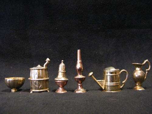 Nik naks 6 miniature brass items - @@@ Crazy R1 Start