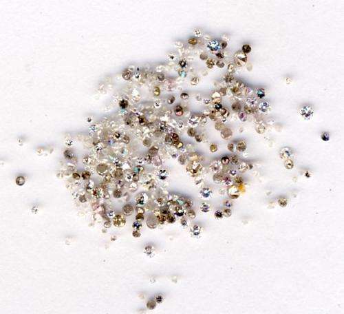 Hundreds of small Diamonds with total weight of 3.61 Ct - Sold as lot