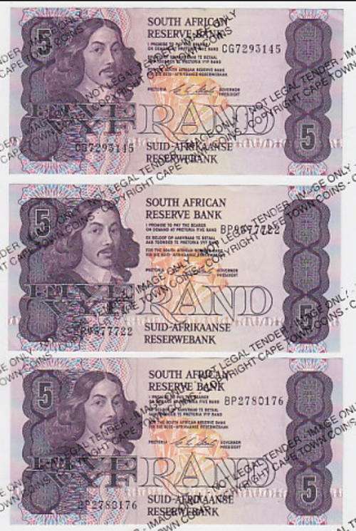 Lot of 11 uncirculated R5 notes - book value of R1100
