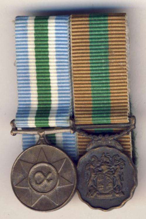 Pair of SA miniature - unity medals - good service medal as per scan