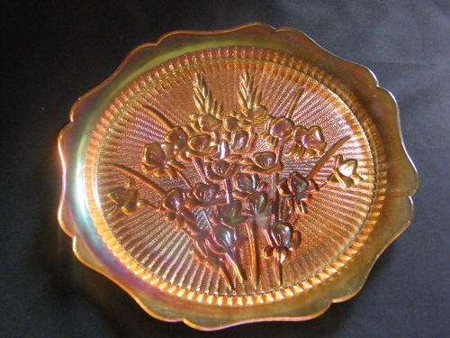 Carnival glass serving plate as per scan