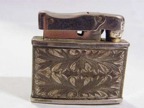 Crown - Fuel / Flint Pocket lighter - 3.5 x 3.5cm - as per scan