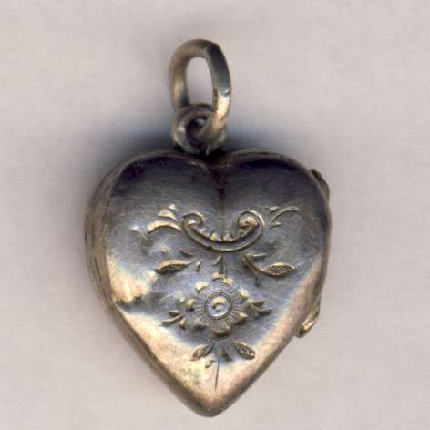 Hallmarked silver photo pendant as per scan