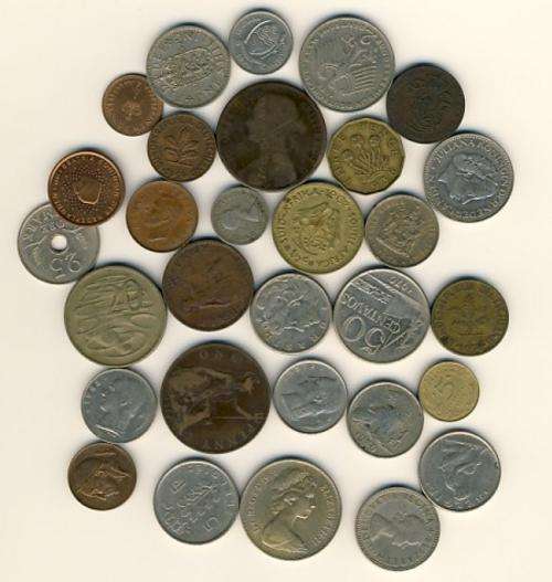 Lot of 30 different coins Start your own collection CRAZY R1 AUCTION