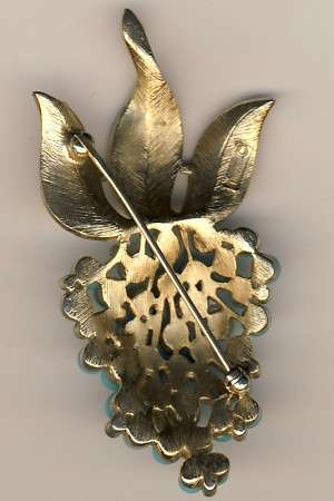 Antique brooch as per scan