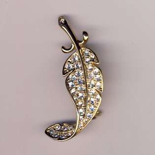 Gold colour old fashion brooch - They do not make the like this anymore