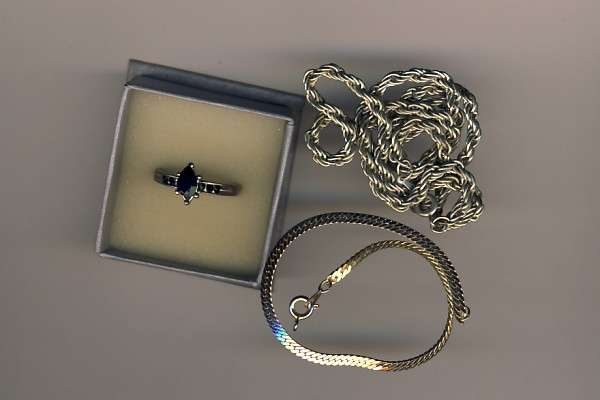 Lot of costume jewelery as per scan ring, bracelet, & necklace