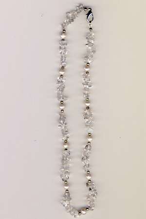 Rock Quartz & fresh water pearls necklace as per scan