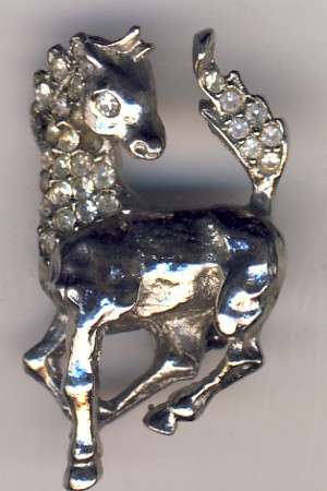 Brooch with horse @@@ Crazy R1 Start