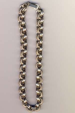 Silver colour fashion necklace