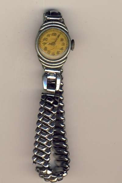 Lanco wind-up watch working - needs new glass @@@ Crazy R1 Start