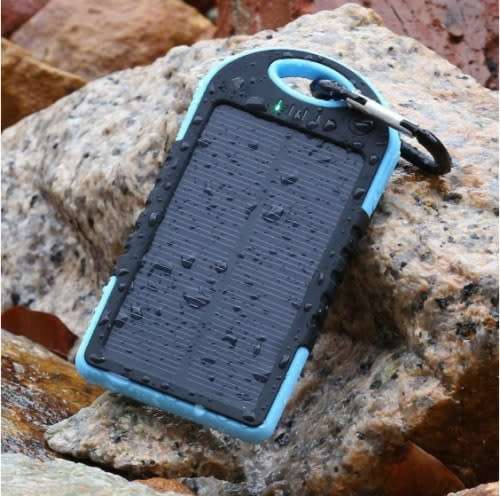 WATER RESISTANT SOLAR POWER BANK (Blue)