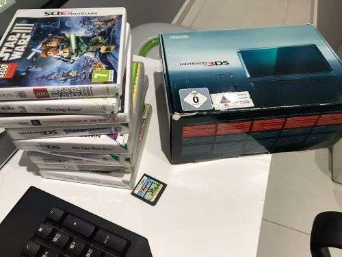 Nintendo 3ds Aqua Blue with 10 games and charging dock