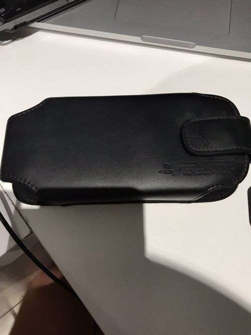 Sony PSP 3004 PB Slim and Lite Piano Black with 11 Games