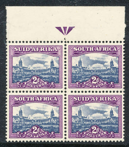 South Africa - 1950 - 2d Reduced - 2d top arrow block of 4 mint hinged . SACC 133 .
