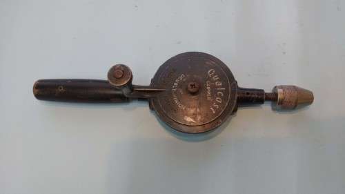 Vintage Qualcast Hand Drill in good working order, see photos .