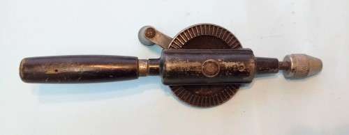Vintage Qualcast Hand Drill in good working order, see photos .