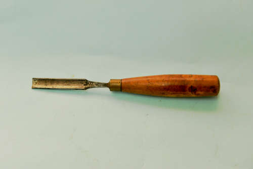 Tools - Ward ½ inch vintage gouge with boxwood handle fine used condition . See scans .
