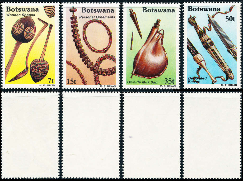 Botswana - 1983 - Traditional Artifacts - set of 4 u.m. SACC 545-548 .