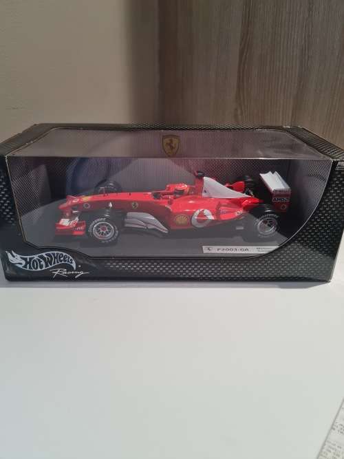 Hot Wheels - Scala 1/18 - Ferrari F2003 - GA - Micheal Schumacher